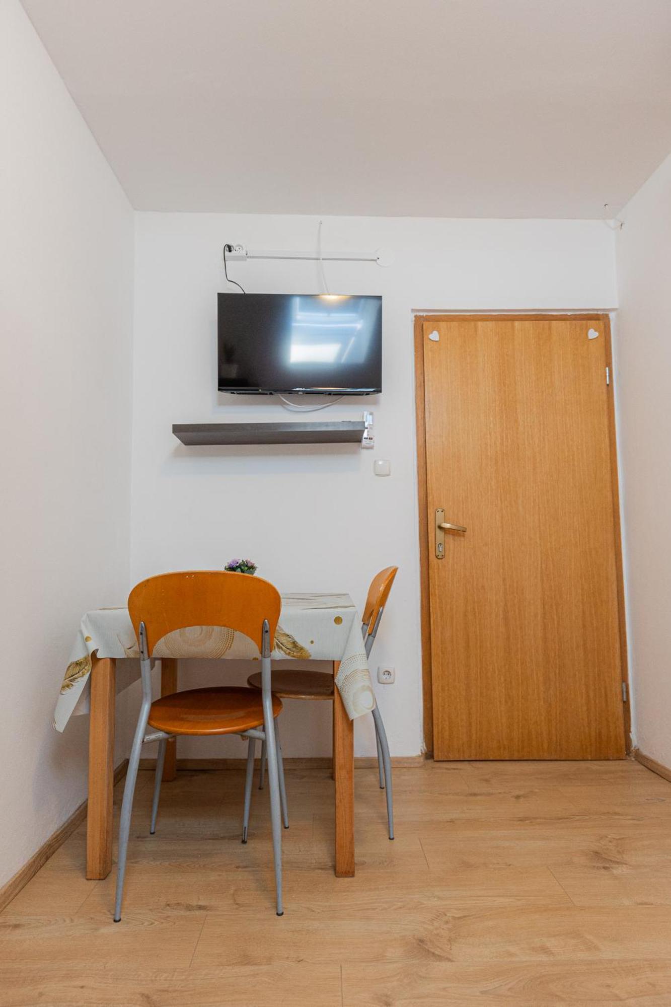 Rooms Kozarje Ljubljana Exterior foto